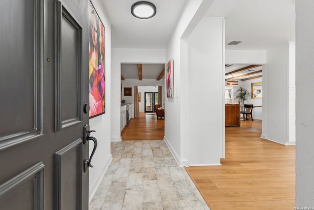 105 JACOB DR, Boerne, TX 78006