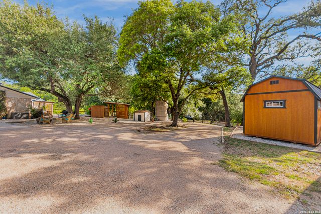 105 JACOB DR, Boerne, TX 78006