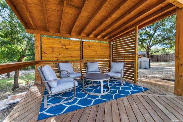 105 JACOB DR, Boerne, TX 78006