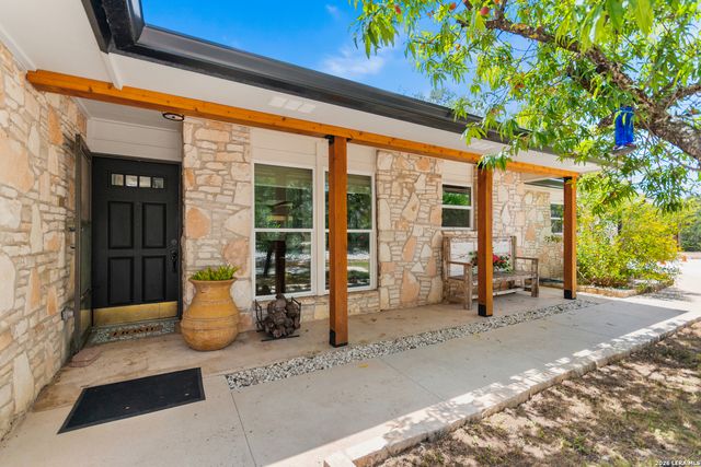 105 JACOB DR, Boerne, TX 78006