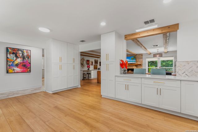 105 JACOB DR, Boerne, TX 78006