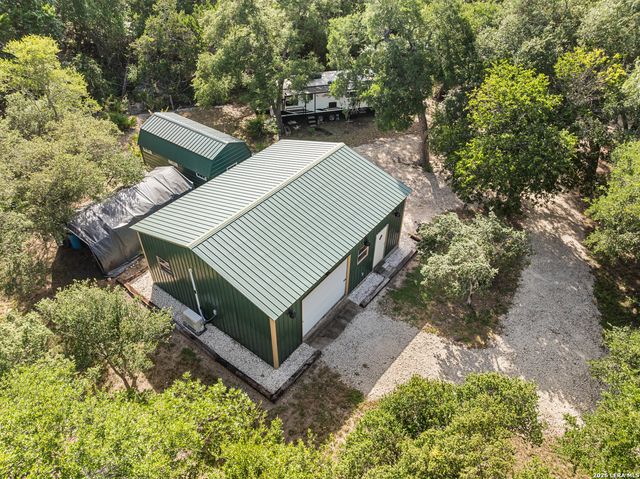 105 JACOB DR, Boerne, TX 78006