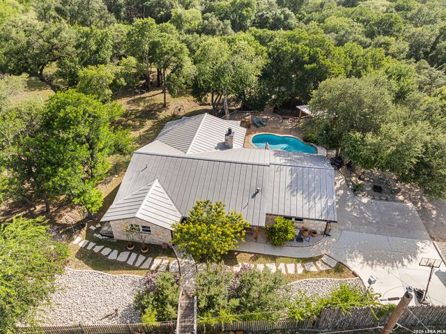 105 JACOB DR, Boerne, TX 78006