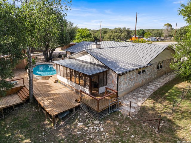 105 JACOB DR, Boerne, TX 78006