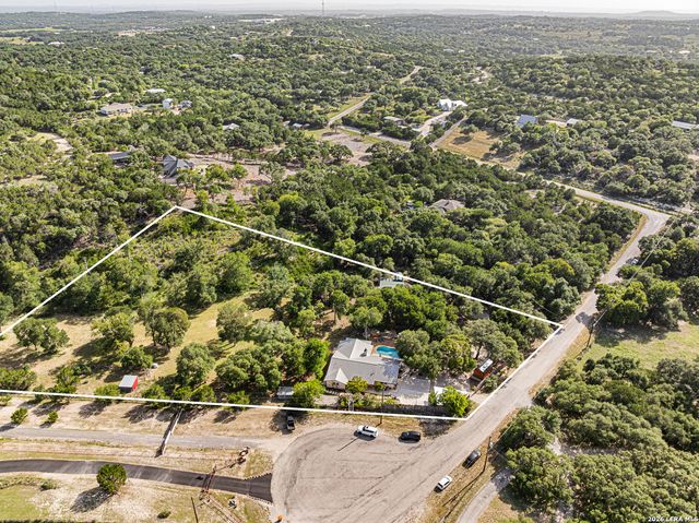 105 JACOB DR, Boerne, TX 78006