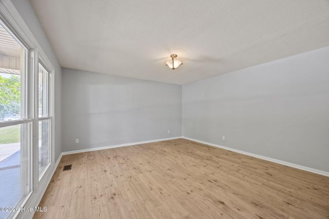 202 Stratford Road, Havelock, NC 28532