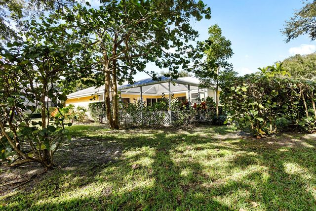 4503 Lakemont Court Court, Palm Beach Gardens, FL 33403