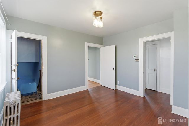 10 Garfield Street, Linden, NJ 07036