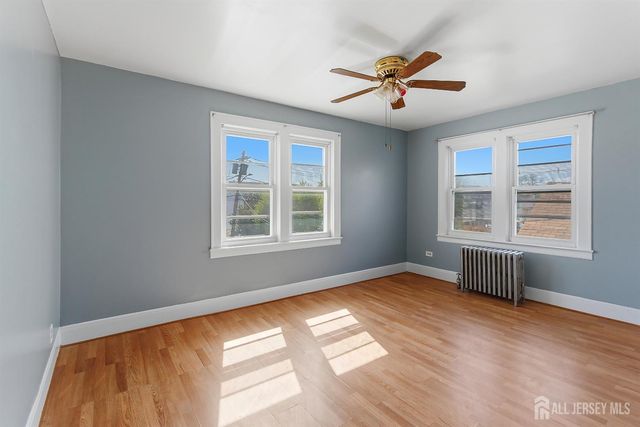 10 Garfield Street, Linden, NJ 07036