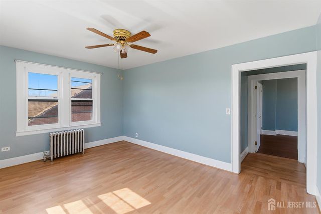 10 Garfield Street, Linden, NJ 07036