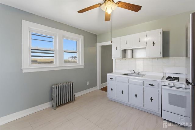 10 Garfield Street, Linden, NJ 07036