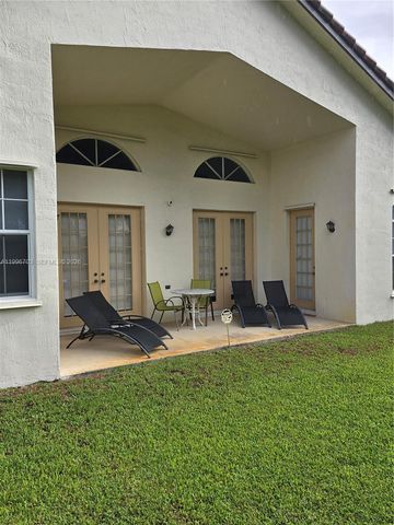 18340 NW 10th Street, Pembroke Pines, FL 33029
