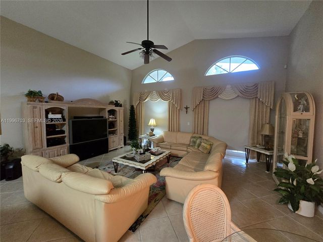 18340 NW 10th Street, Pembroke Pines, FL 33029