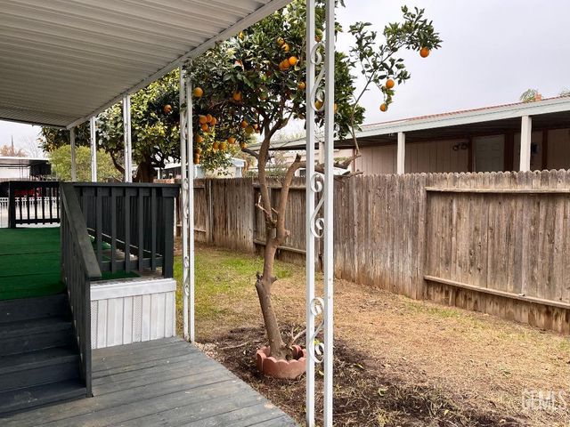 1501 calcuta 5, Bakersfield, CA 93304