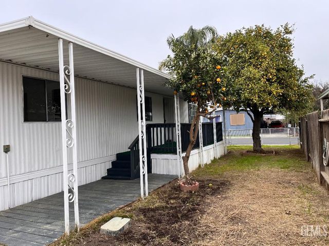 1501 calcuta 5, Bakersfield, CA 93304