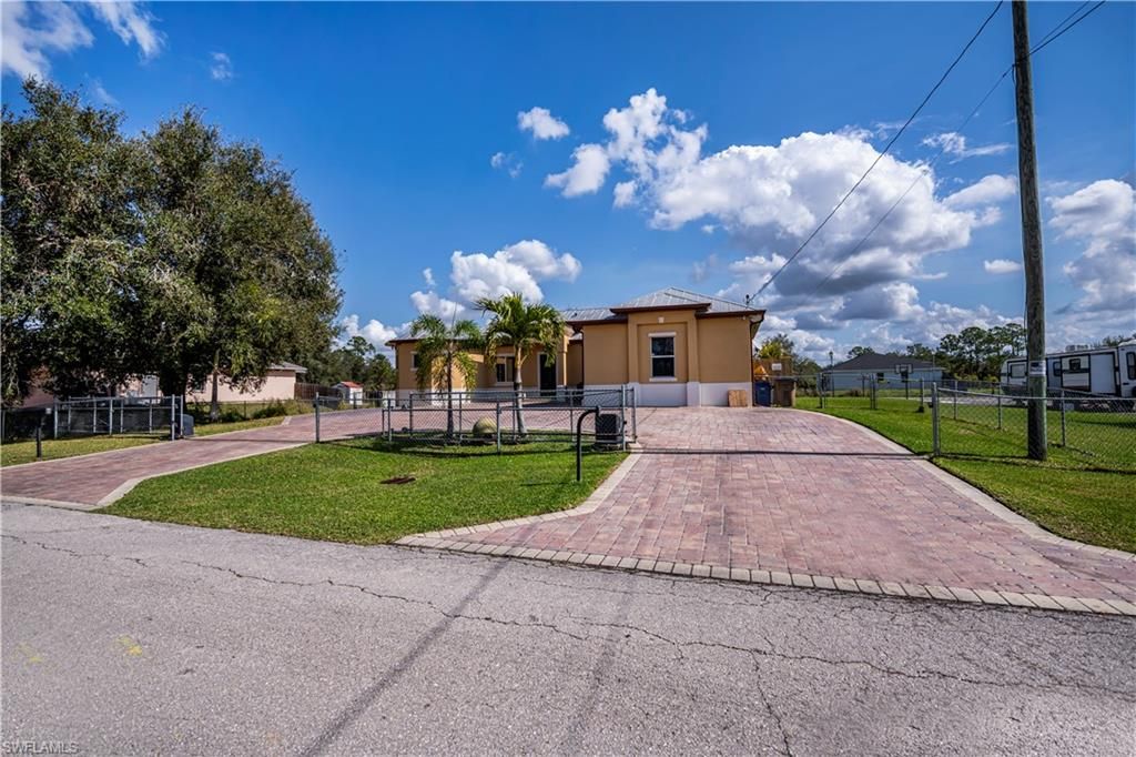 802 Poinsettia AVE, LEHIGH ACRES, FL 33972 — exterior