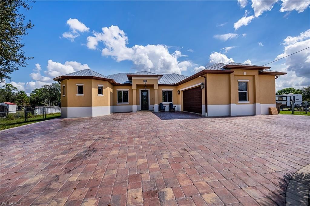 802 Poinsettia AVE, LEHIGH ACRES, FL 33972 — photo 2