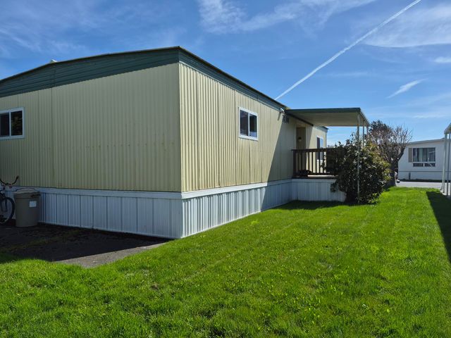 2048 Appaloosa Lane, Arcata, CA 95521
