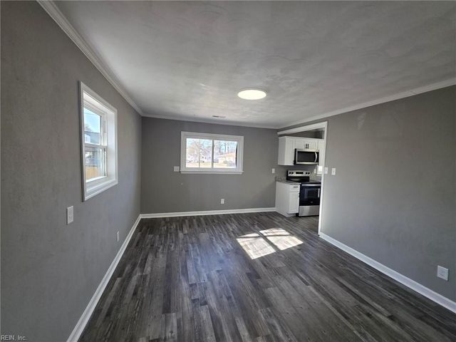 4701 Deerfield LN, Virginia Beach, VA 23455