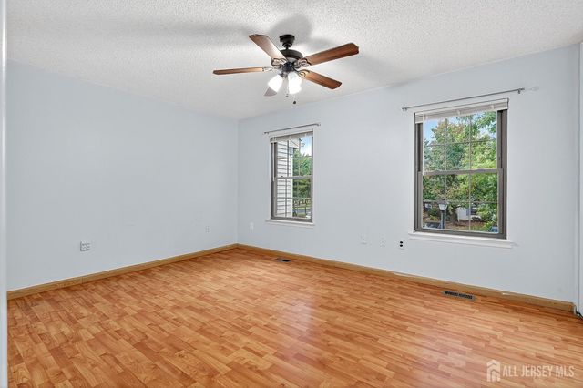 134 Pear Tree Lane, Franklin, NJ 08823