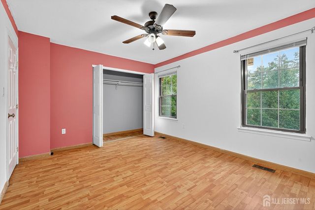 134 Pear Tree Lane, Franklin, NJ 08823