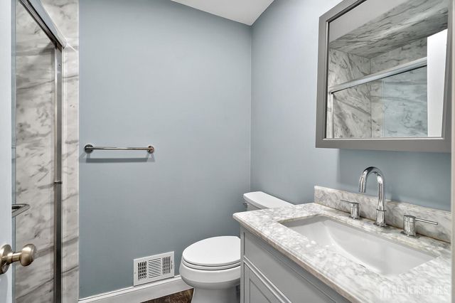 134 Pear Tree Lane, Franklin, NJ 08823