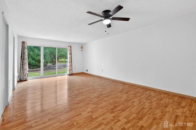 134 Pear Tree Lane, Franklin, NJ 08823