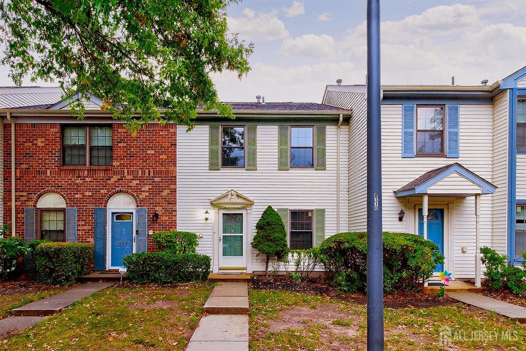 134 Pear Tree Lane, Franklin, NJ 08823