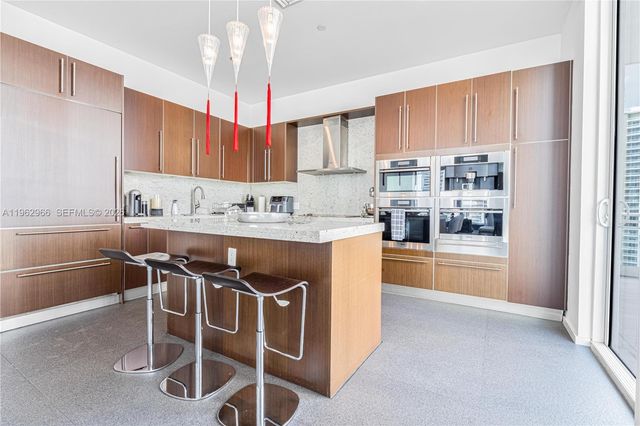 900 Brickell Key Blvd 1101, Miami, FL 33131