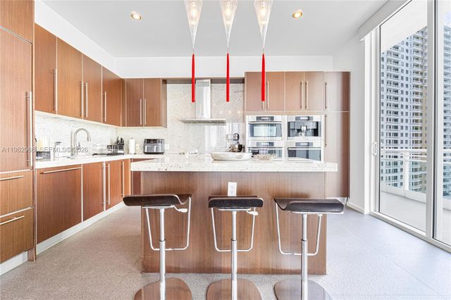 900 Brickell Key Blvd 1101, Miami, FL 33131