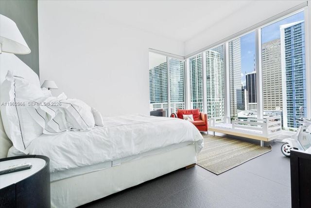 900 Brickell Key Blvd 1101, Miami, FL 33131