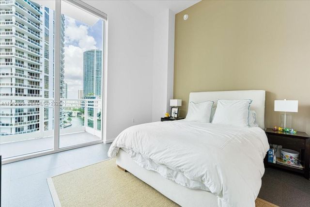 900 Brickell Key Blvd 1101, Miami, FL 33131