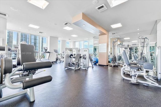 900 Brickell Key Blvd 1101, Miami, FL 33131