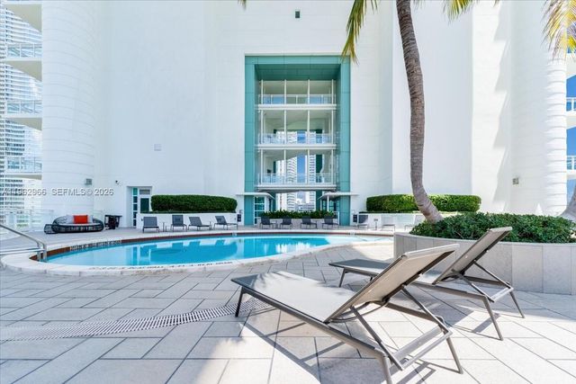 900 Brickell Key Blvd 1101, Miami, FL 33131