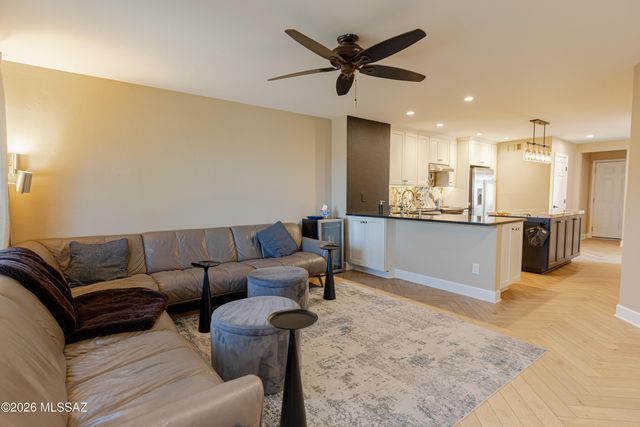 1715 E Deer Shadow Lane, Tucson, AZ 85737