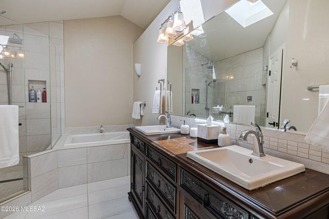 1715 E Deer Shadow Lane, Tucson, AZ 85737