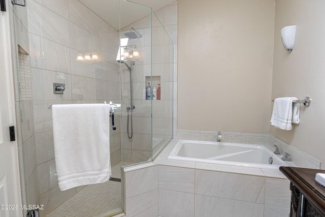 1715 E Deer Shadow Lane, Tucson, AZ 85737