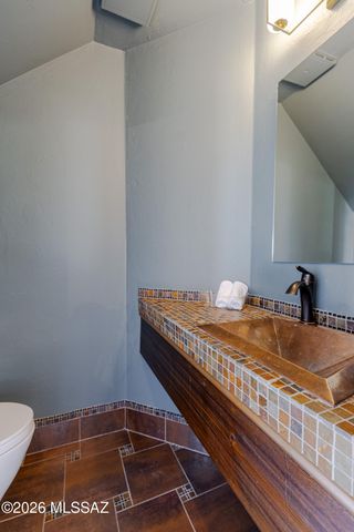 1715 E Deer Shadow Lane, Tucson, AZ 85737