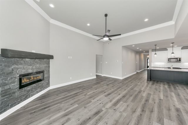 404 Betchan Street, Lake Dallas, TX 75065