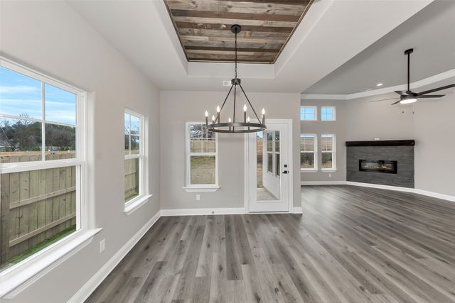 404 Betchan Street, Lake Dallas, TX 75065