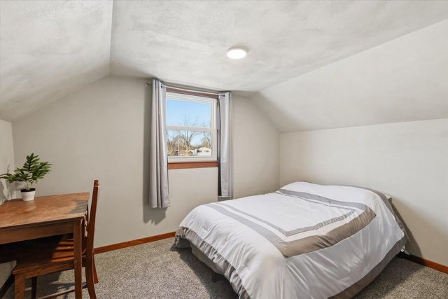 215 LILAC LANE, Little Chute, WI 54140