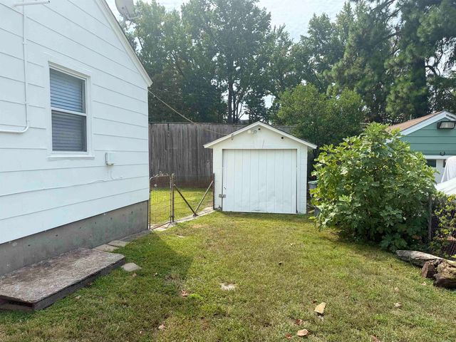 2421 AVERY AVE, Memphis, TN 38112