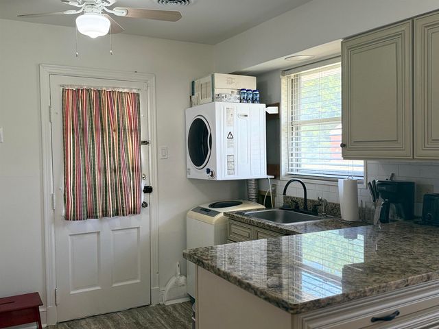 2421 AVERY AVE, Memphis, TN 38112