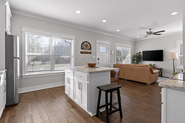 1492 SW Parker Avenue, Cleveland, TN 37311