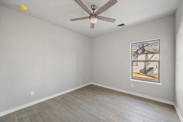 101 N Goodman Avenue, Kerens, TX 75144