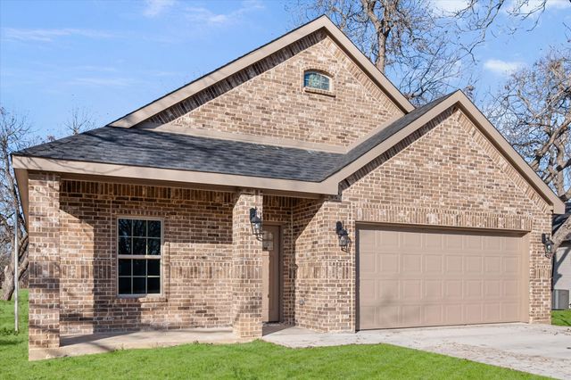 101 N Goodman Avenue, Kerens, TX 75144