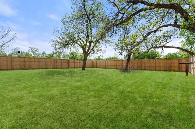 101 N Goodman Avenue, Kerens, TX 75144