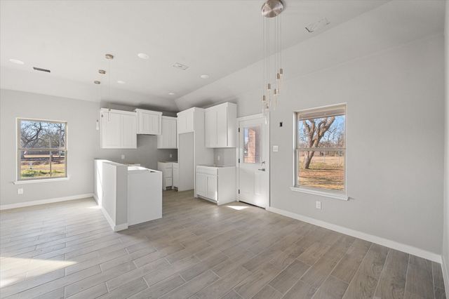 101 N Goodman Avenue, Kerens, TX 75144