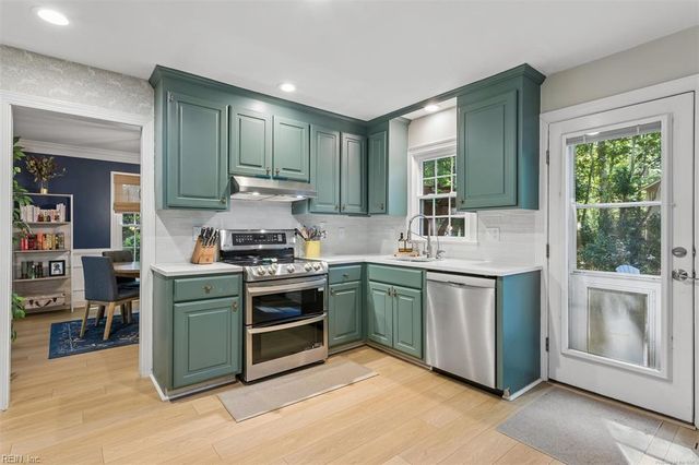 241 Tutters Neck NCK, Williamsburg, VA 23185