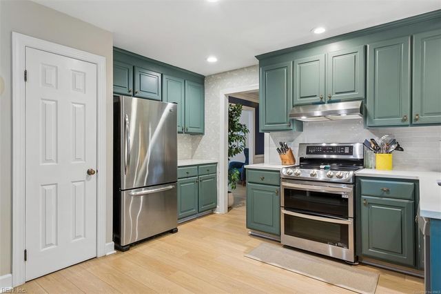 241 Tutters Neck NCK, Williamsburg, VA 23185